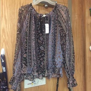 American Eagle floral top